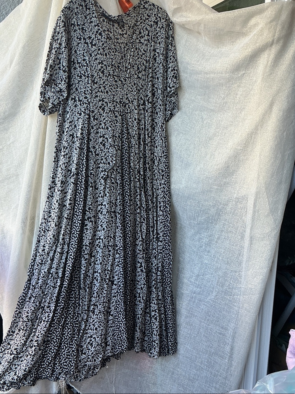 Black and White Floral Maxi Dress with Short Sleeves